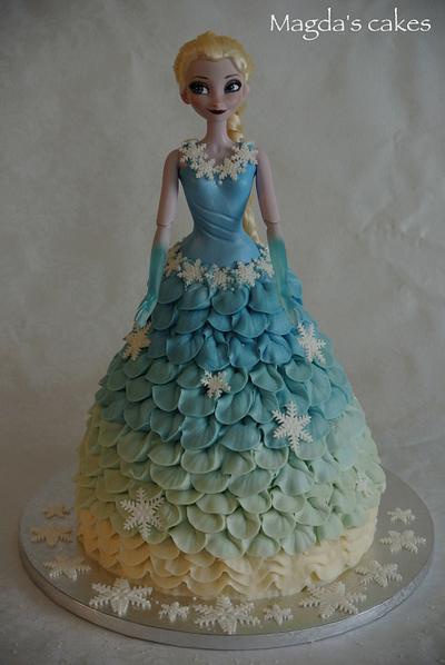 Elsa doll cake - Cake by Magda's cakes