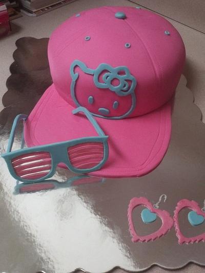 Hello Kitty hat cake - Cake by Shylonda Waters