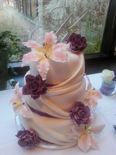Lily & Rose wedding cake - Cake by Bubbycakes
