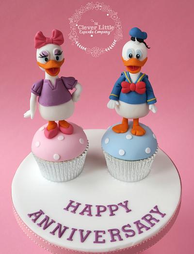 Donald & Daisy Duck Cupcakes - Cake by Amanda’s Little Cake Boutique