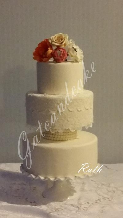 wedding flower cake - Cake by Ruth - Gatoandcake