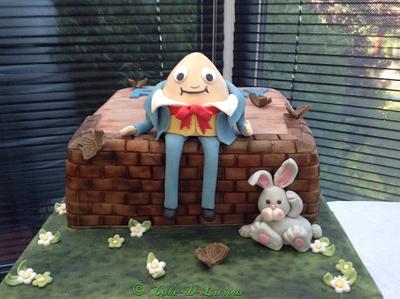 Humpty Dumpty - Cake by Sweet Lakes Cakes