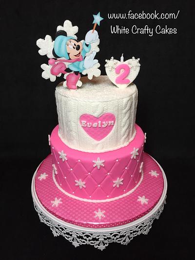 Wintertime Minnie Mouse - Cake by Toni (White Crafty Cakes)
