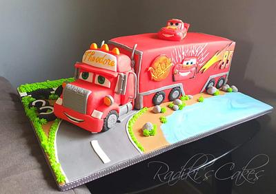 Mack the truck cake  - Cake by Radoslava Kirilova (Radiki's Cakes)