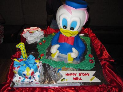 Donald duck cake - Cake by Creme De la Creme