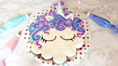 UNICORN PULL-APART CUPCAKE CAKE! - Cake by Miss Trendy Treats