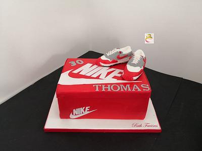 Sneackers Nike Cake - Cake by Ruth - Gatoandcake