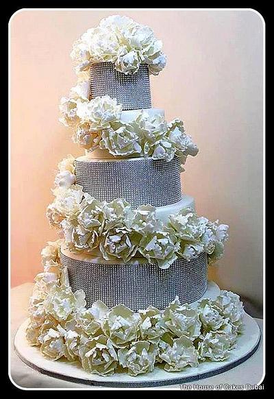 Wedding cake    - Cake by The House of Cakes Dubai