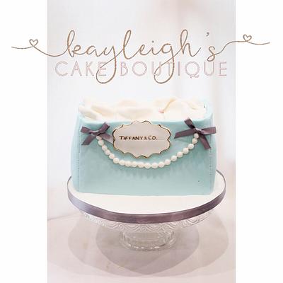 Tiffany shopping bag  - Cake by Kayleigh's cake boutique 