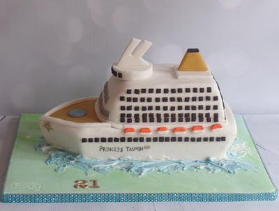 Cruise ship cake - Cake by Natalie Wells