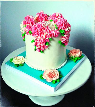Baby shower cake  - Cake by Danijela Lilchickcupcakes