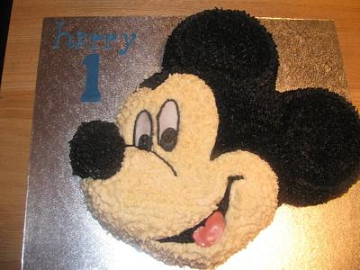 Mickey Mouse cake - Cake by HeatherBlossomCakes