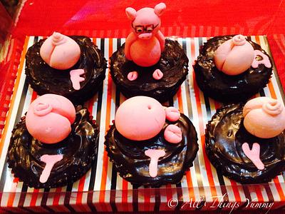 Pigs in the mud cupcakes - Cake by All Things Yummy