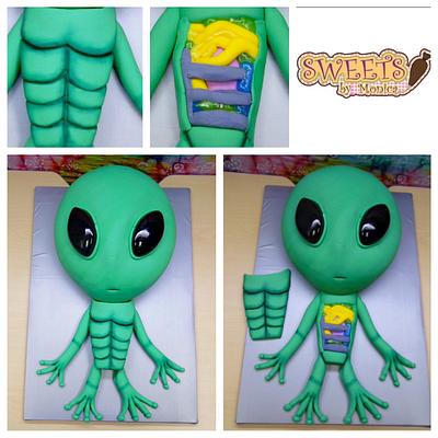 The N Files - Alien Autopsy - Cake by Sweets By Monica