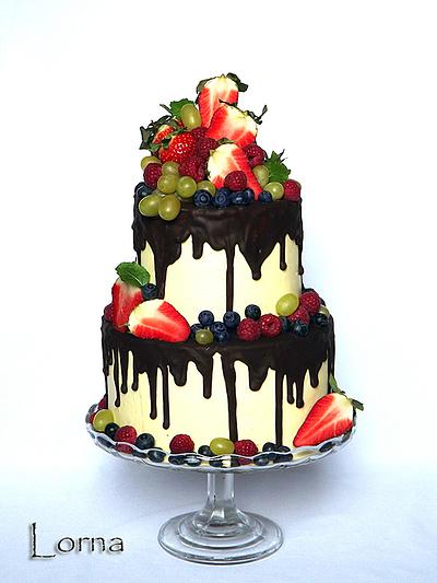 Chocolate and fresh fruits - Cake by Lorna