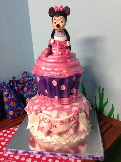 Minnie Mouse Girly Themed Cake - Cake by Bespoke Cakes