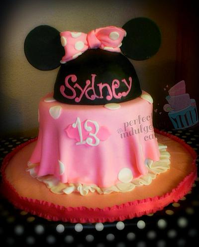 Minnie Mouse Cap for Sydney - Cake by Maria Cazarez Cakes and Sugar Art