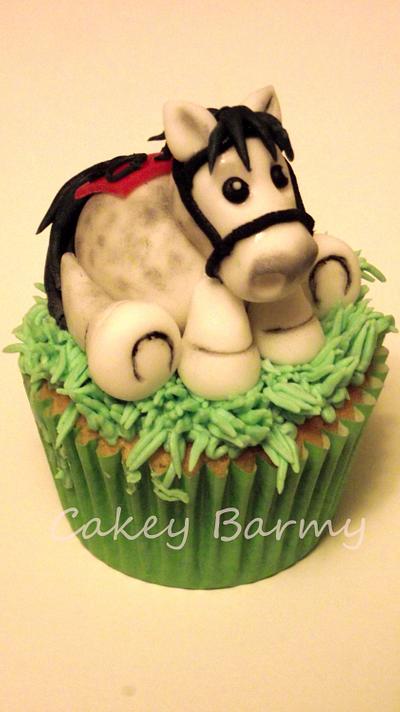 Horsey cupcake  - Cake by Cakey Barmy