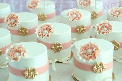 Mini Cakes: Party Favors - Cake by Rumana Jaseel