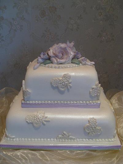 Lilac Lace & Roses - Cake by The Vintage Baker