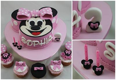 Minnie Mouse - Cake by Kake Krumbs