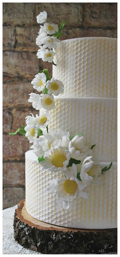 Spring is here - Daisy wedding cake - Cake by Ponona Cakes - Elena Ballesteros