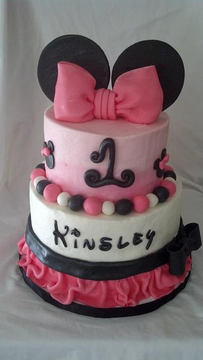 Minnie Mouse replica - Cake by Charis