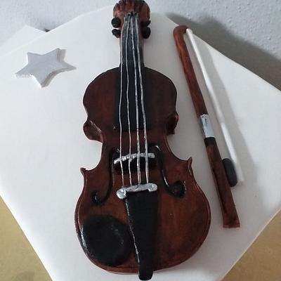 Violin cake - Cake by Ramiza Tortice 