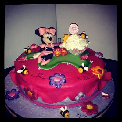 Minnie - Cake by romina