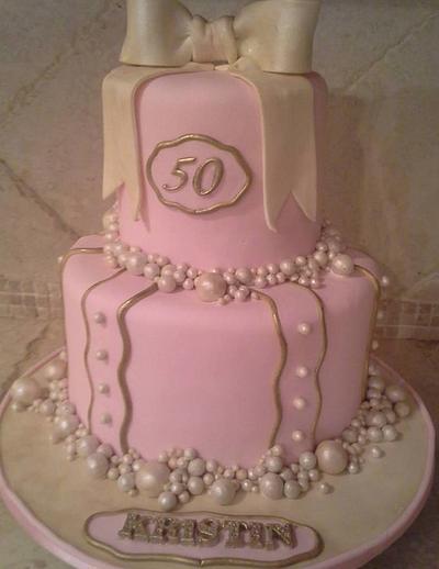 Pearls and gold - Cake by Cakes by Vicki