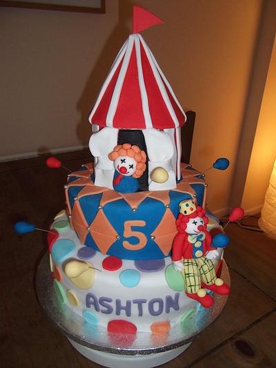 Circus themed cake - Cake by Claire