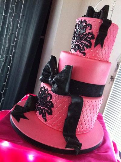 Pink and Black 21st Cake - Cake by Kevin Martin