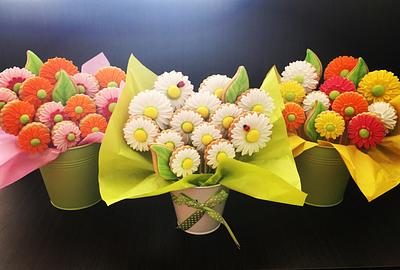 Sweet bouquets for Women's Day  - Cake by sansil (Silviya Mihailova)