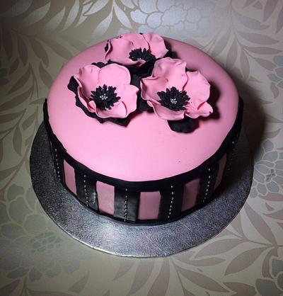 Hat box cake - Cake by Embellishcandc