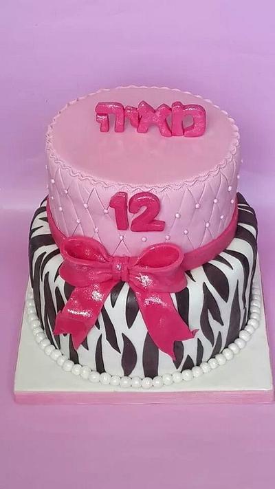 pink & zebra  - Cake by Netta