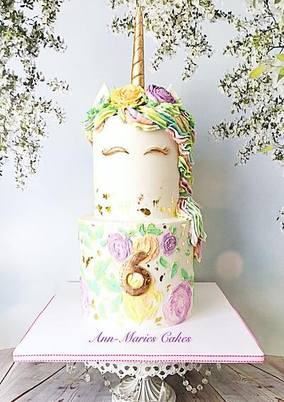 Unicorn and palette knife flowers - Cake by Ann-Marie Youngblood