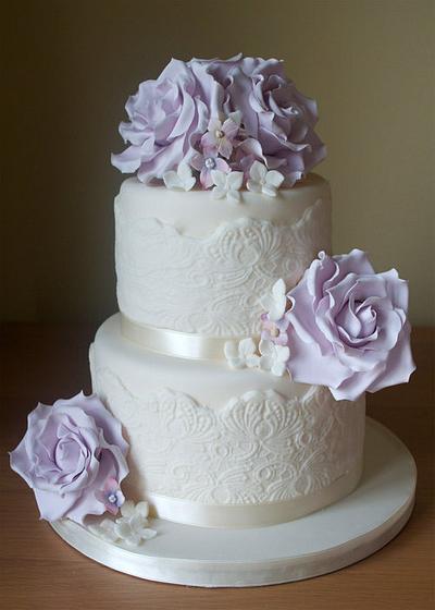 Lilac Roses and Lace - Cake by Sugar Ruffles