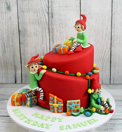 Cheeky Christmas elves - Cake by Kake Krumbs