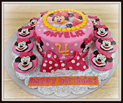 Minnie Mouse Cake - Cake by Yusy Sriwindawati