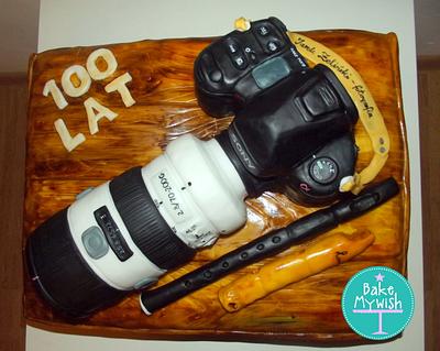 Sony Camera Cake! - Cake by Bake My Wish