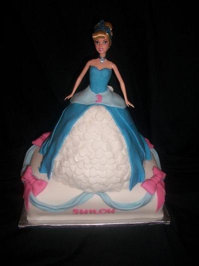 Cinderella Birthday Cake - Cake by caymancake