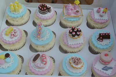 Miniature Cake Cupcakes - Cake by Alison Bailey