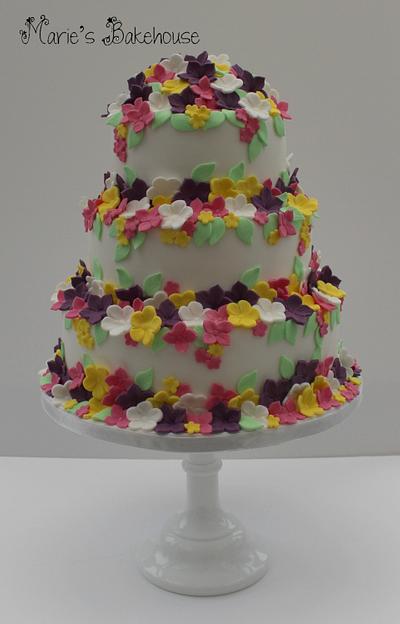 Garden blossoms wedding cake - Cake by Marie's Bakehouse