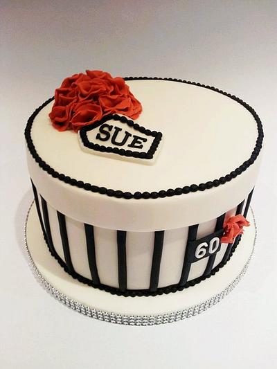 Hat Box - Cake by The Custom Cakery