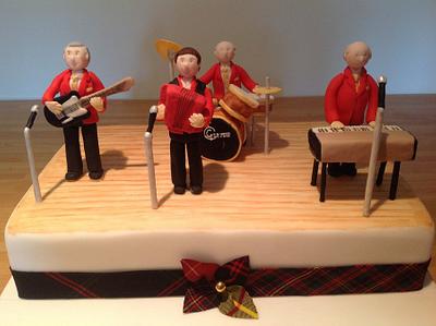 Manson Grant and the Dynamos - Cake by Evelynscakeboutique