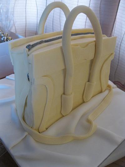 handbag cake - Cake by jen lofthouse