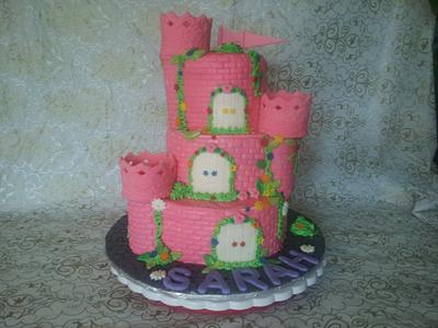 pink castle  - Cake by Landy's CAKES