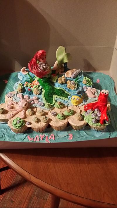 little mermaid inspired - Cake by thetwistedbaker