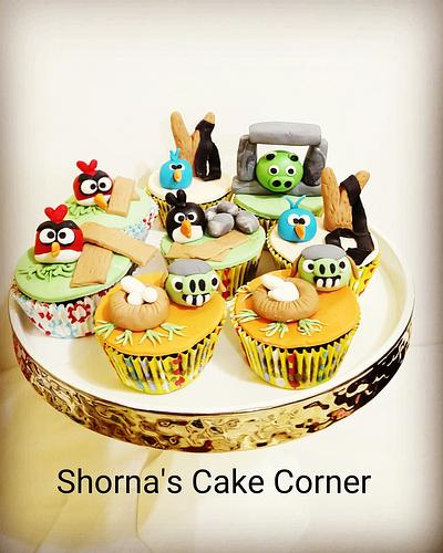 Angry bird cupcakes  - Cake by Shorna's Cake Corner