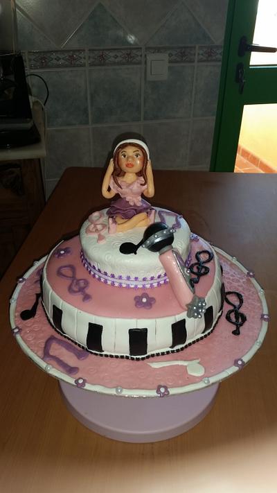 Violetta  - Cake by carla